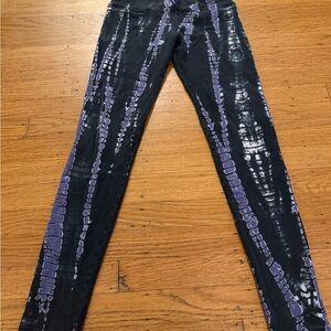 Black and Blue Tie-Dye Leggings